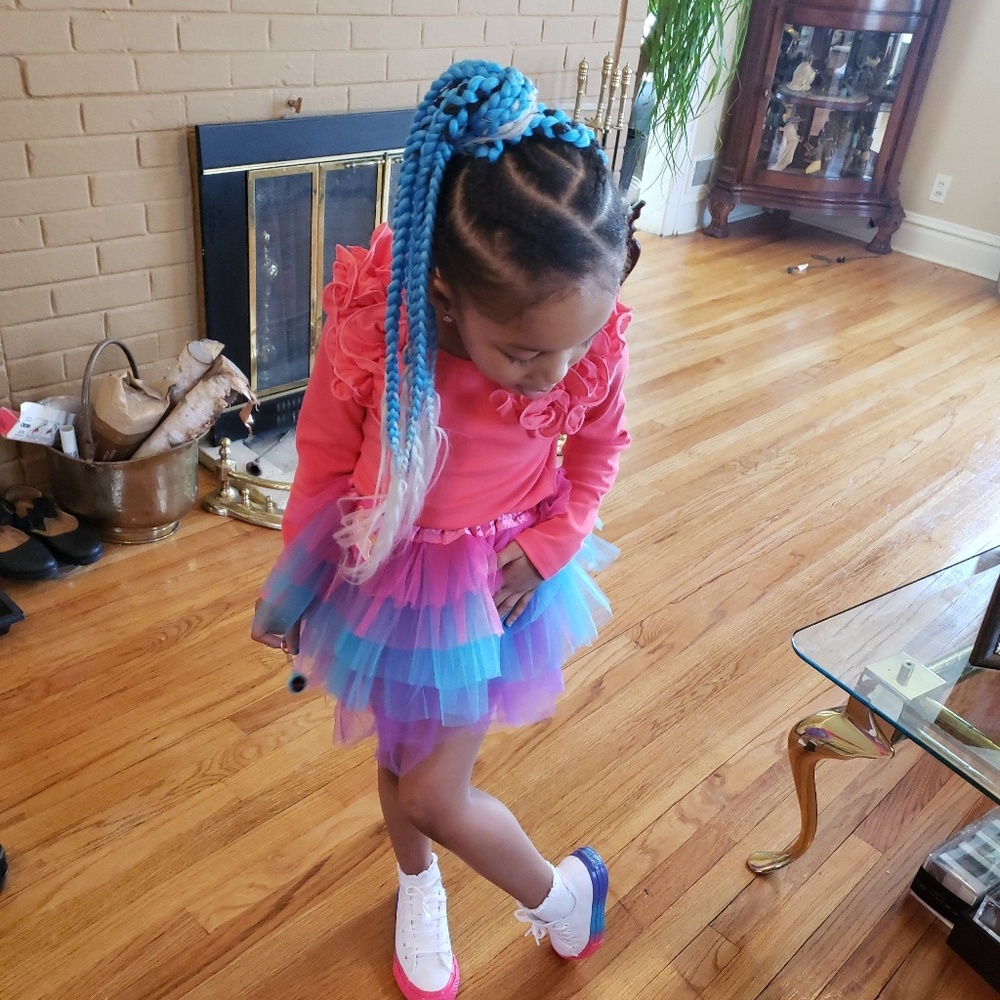 Meet your Posher, Lauren